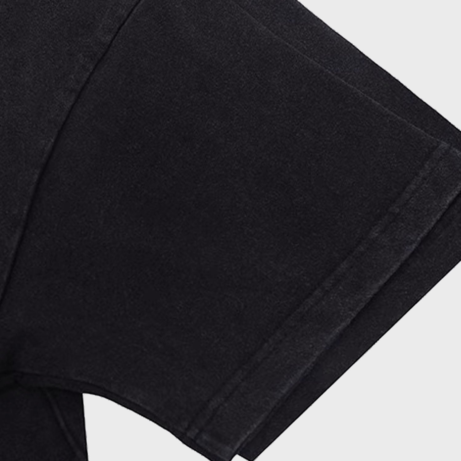 02-black-tshirt-shareable.jpg