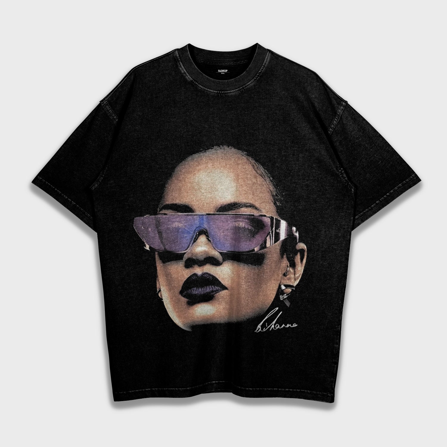 Rihanna - Loose Fit Heavyweight T-Shirt