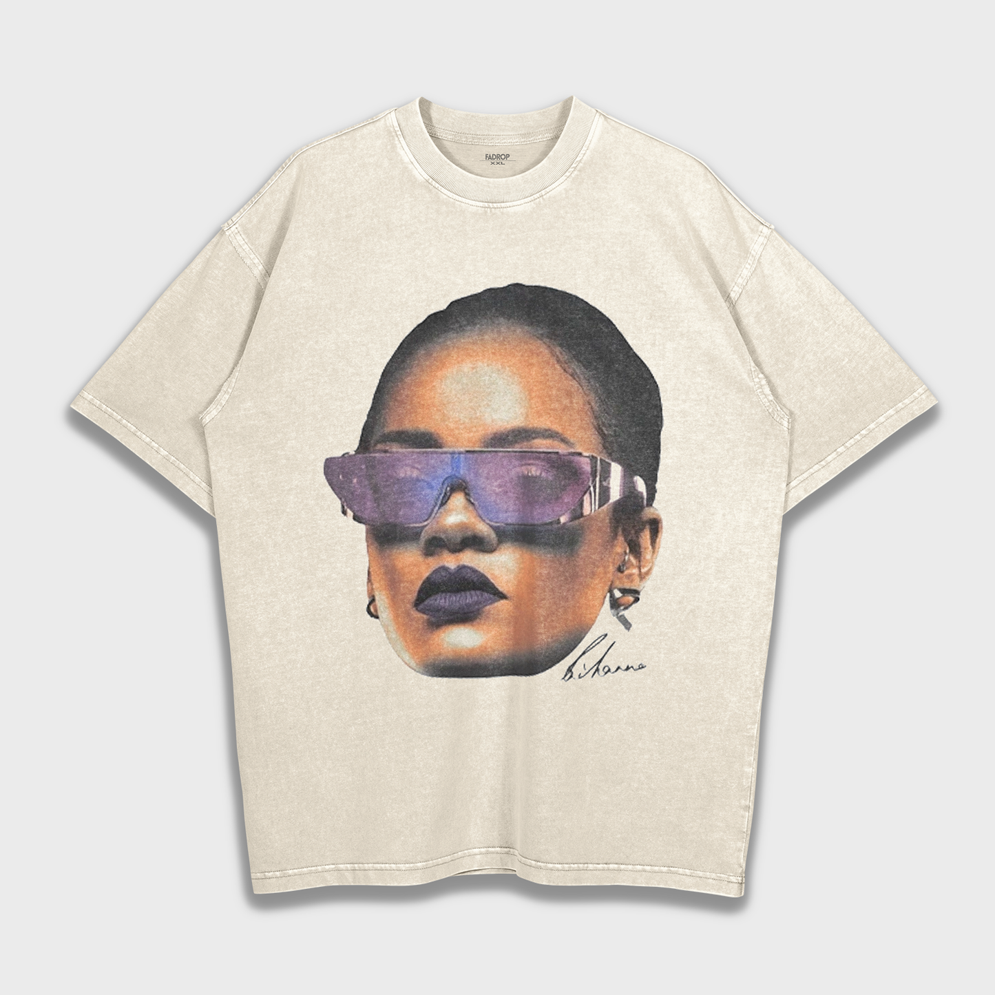 Rihanna - Loose Fit Heavyweight T-Shirt
